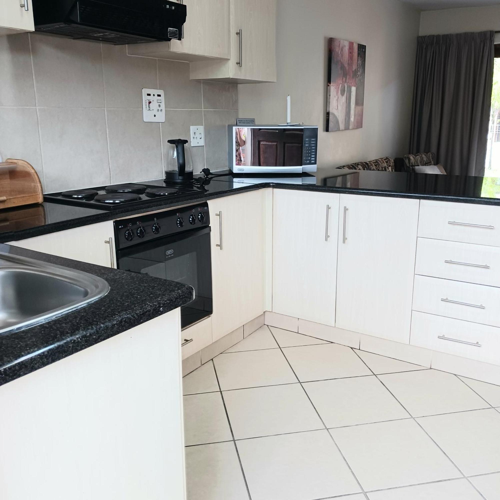 Saint Lucia Estuary Flamingo Holiday Flats מראה חיצוני תמונה