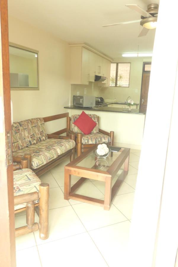 Saint Lucia Estuary Flamingo Holiday Flats מראה חיצוני תמונה